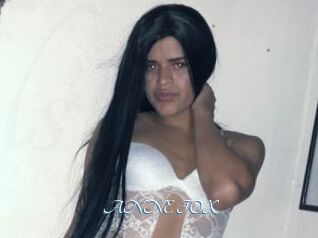ANNE_FOX