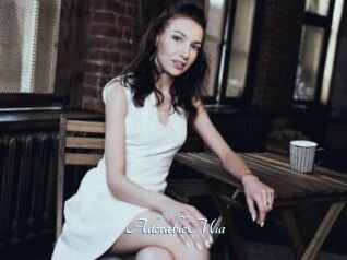 AdorableMia