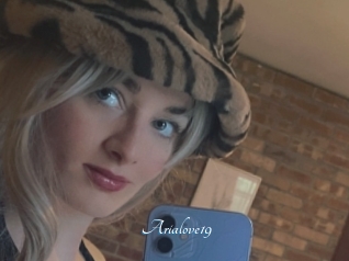 Arialove19