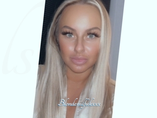 Blondemilfukxxx