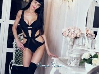 Bonny_Monica