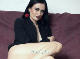 Daniela_Jones