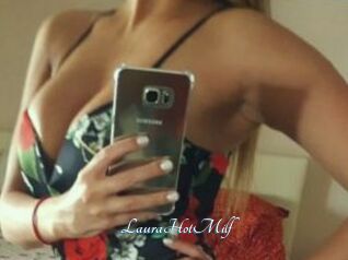 LauraHotMilf
