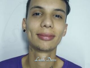 Lukke_Davis