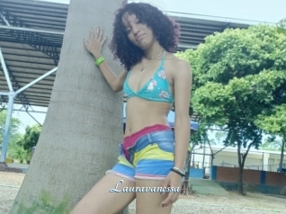 Lauravanessa