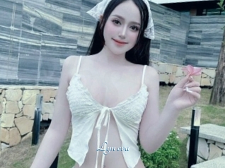 Lyn_eva