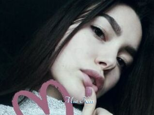 Mia_Kiss_