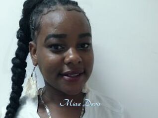 Miaa_Davis