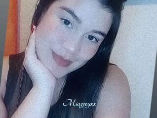 Miagreyxx