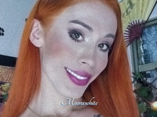 Moonxwhite
