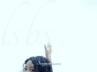 Sexyasstinaxxx