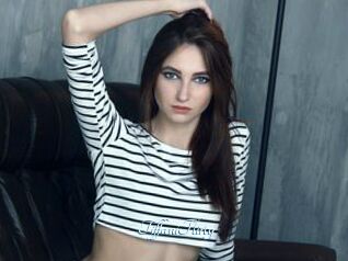 TiffaniFlirty