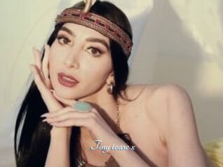 Tiny_tease_x