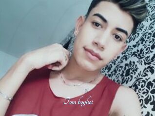 Tom_boyhot