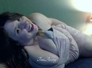 Tori_Avery