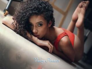 Valery_Petite01