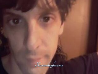Xxemoboyloverxx